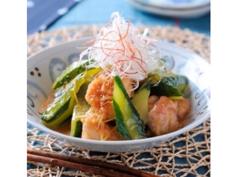 歯ごたえがクセになる！　鶏肉ときゅうりの中華煮